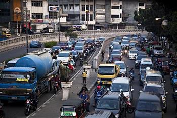 ジャカルタ市内の渋滞.jpg