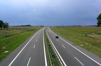 ドイツ高速.jpg
